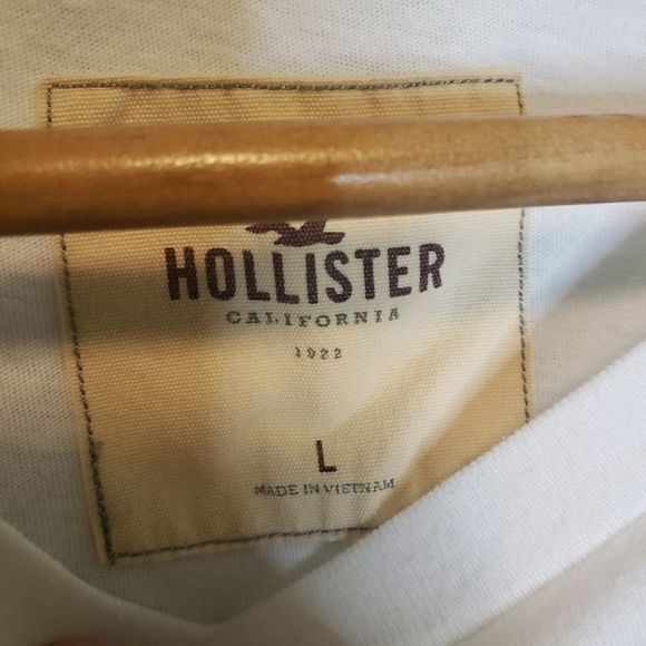 3 for $25 Hollister White Cali Laguna T-shirt Large Small - Picture 2 of 4